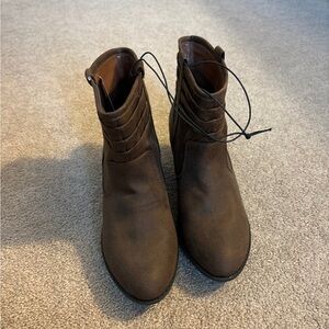 Brown Ankle Boots Size 10 with heel